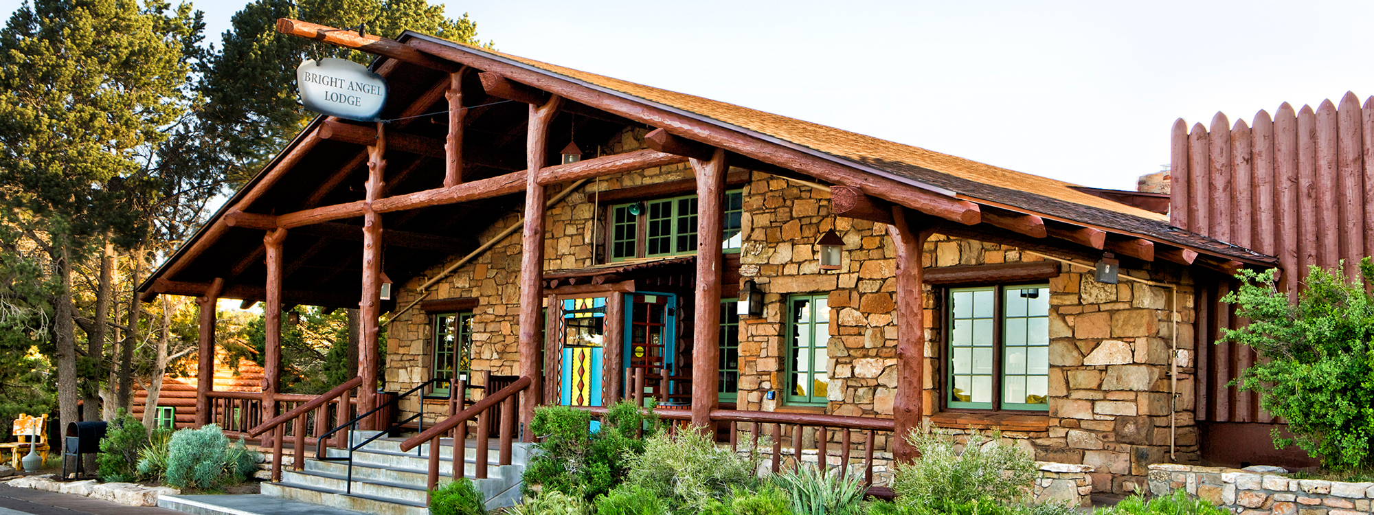 Stone and timber frame exterior of the Bright Angel Lodge